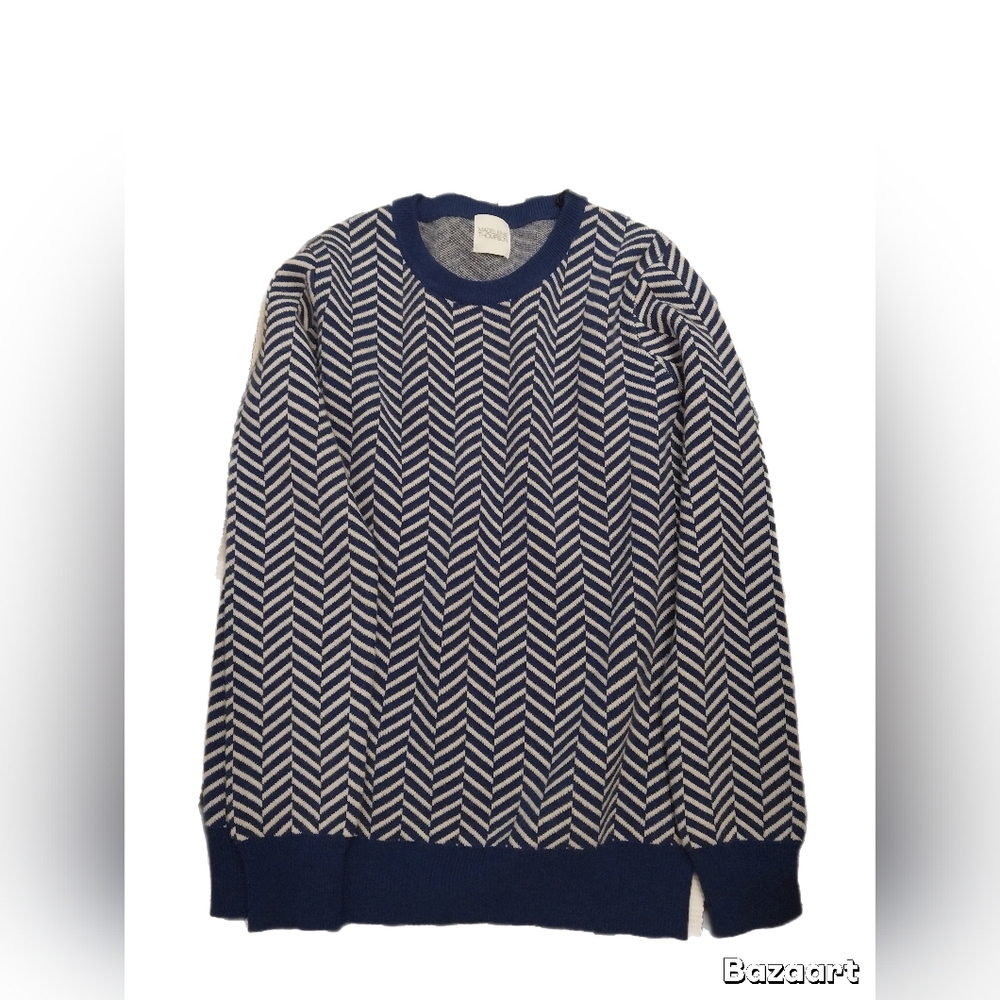 MADELEINE THOMPSON Cashmere Navy and White Chevron Sweater